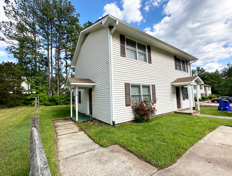 Exterior - 231 Bridgefield Pl