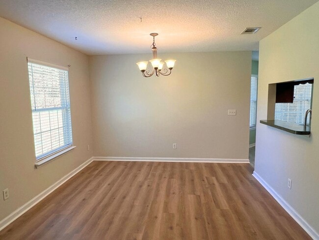 Building Photo - Spacious 4-Bedroom Home with Loft & Flex r...