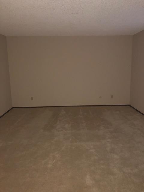 Building Photo - 744 Cresta Mira Dr