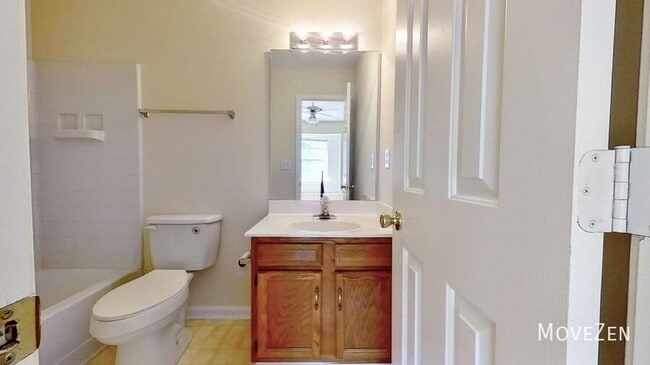 Building Photo - 3017 Summercroft Ln