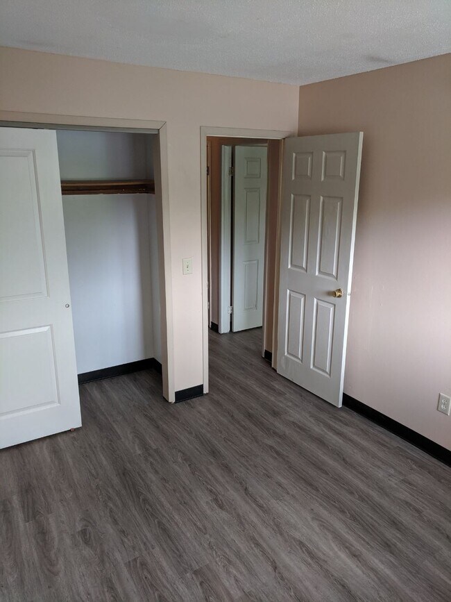 Bedroom - 124 Quarry Hill Rd