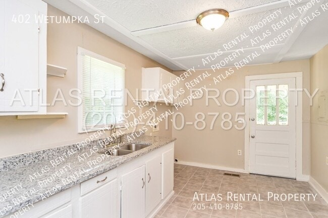 Building Photo - Charming 2-Bedroom Gem in Sylacauga – Don’...