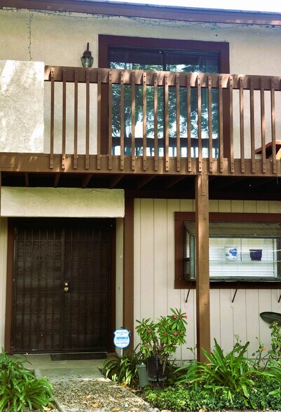 Building Photo - 10968 Buckingham Way