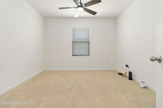 Building Photo - 7144 Topaz Dr