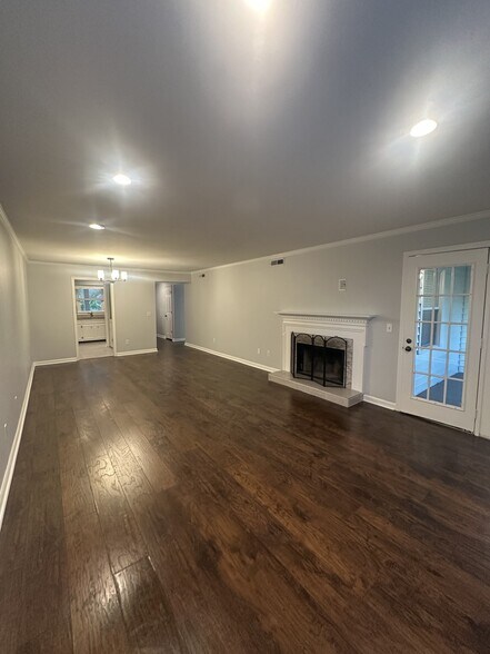 Building Photo - 207 Westfield Dr