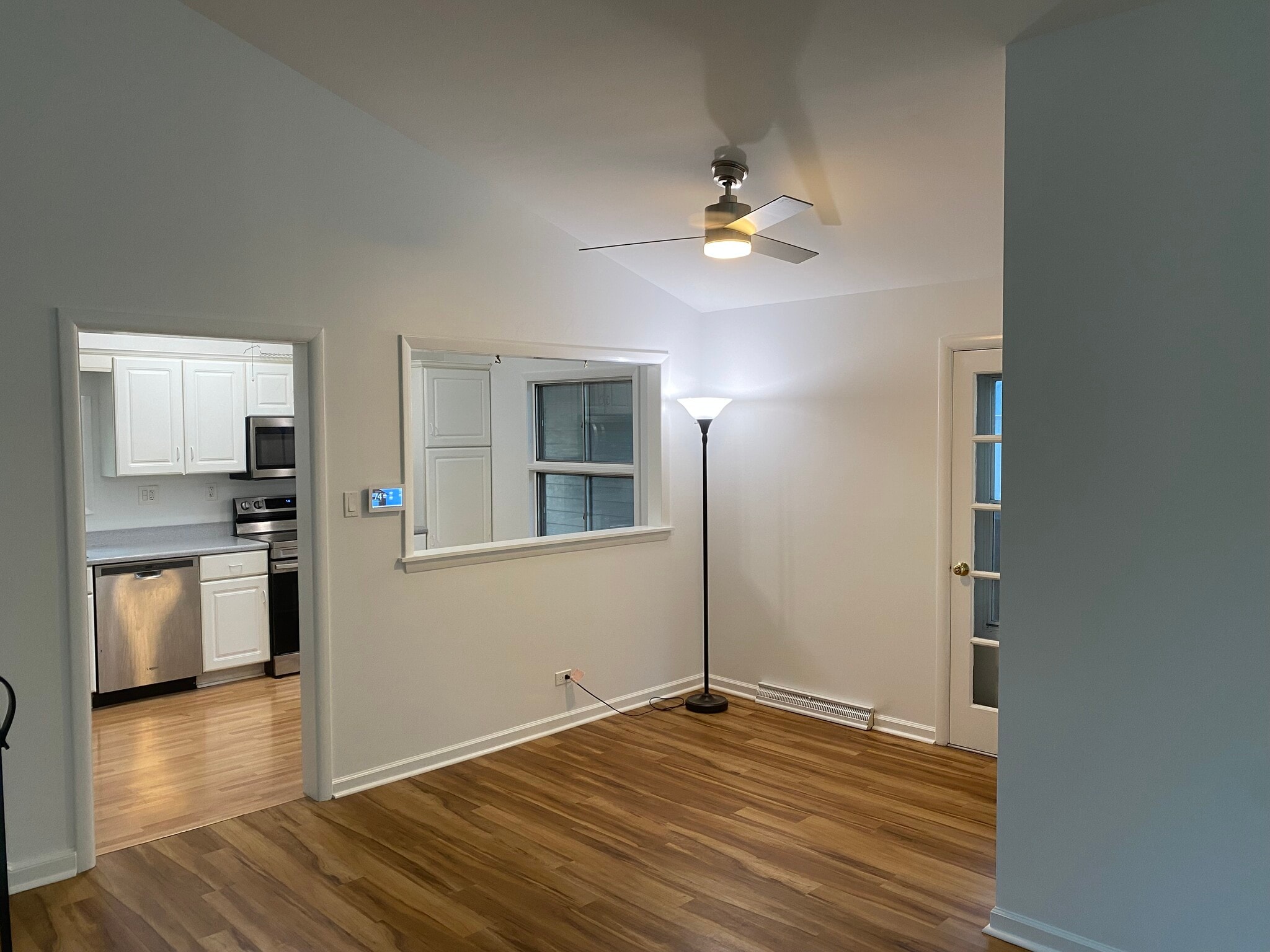 Building Photo - 330 Forestway Dr