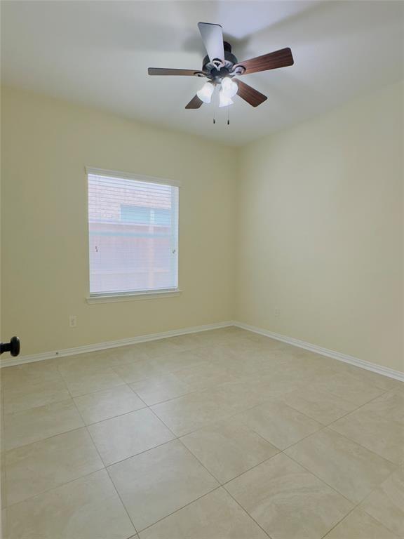 Building Photo - 24527 Lakecrest Creek Dr