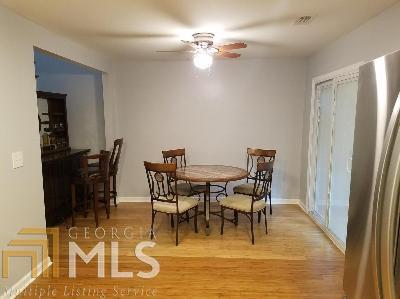 Building Photo - 942 Bobcat Ct