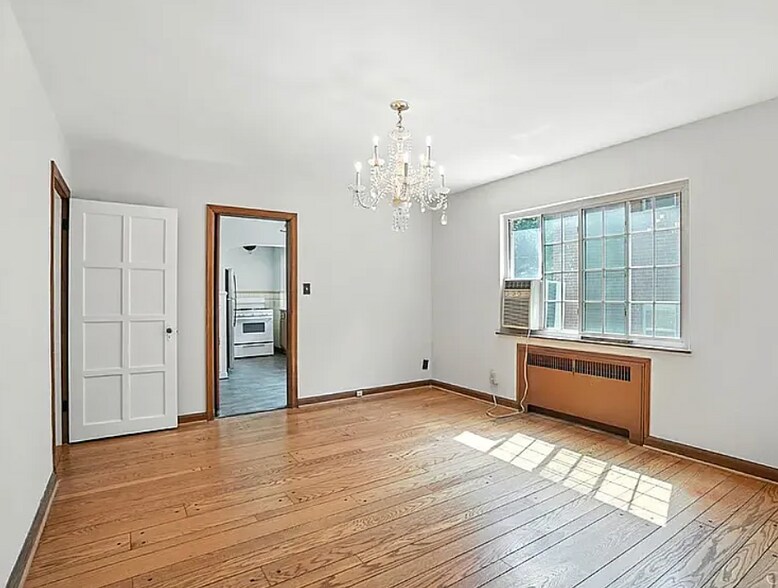 Building Photo - 6256 Rogers Park Pl