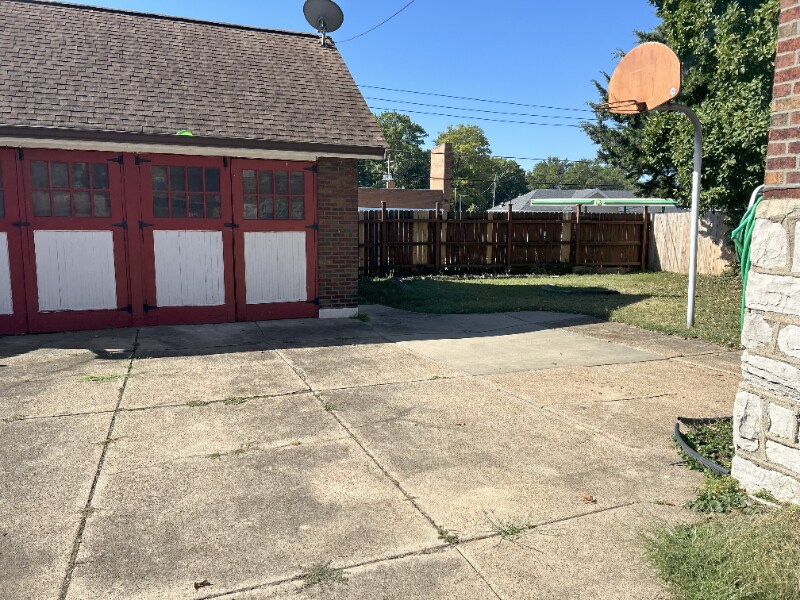 Building Photo - 7408 Augusta Ave