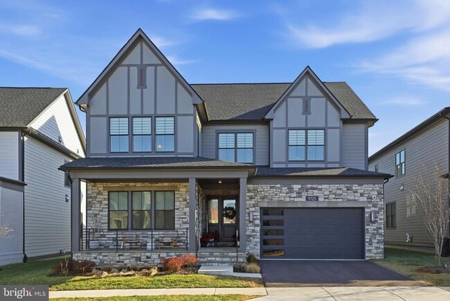 Building Photo - 9725 Lantana Wy