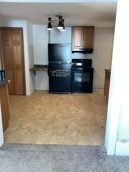 Building Photo - 327 5th Ave