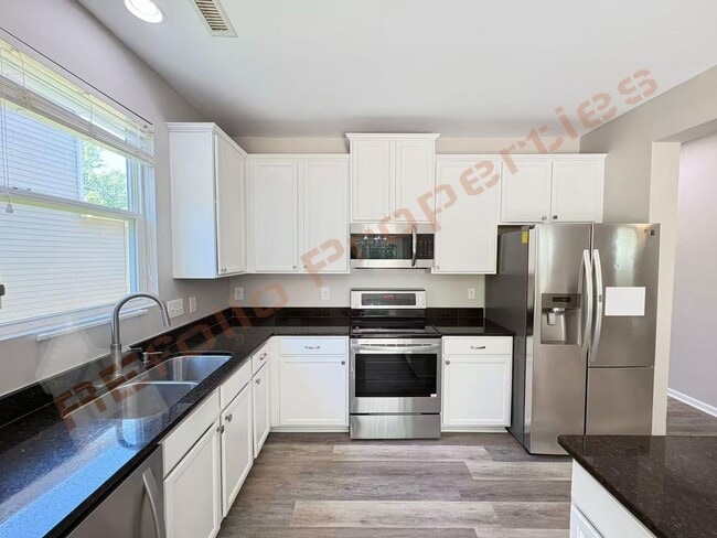 Building Photo - 1208 Golden Eagle Dr