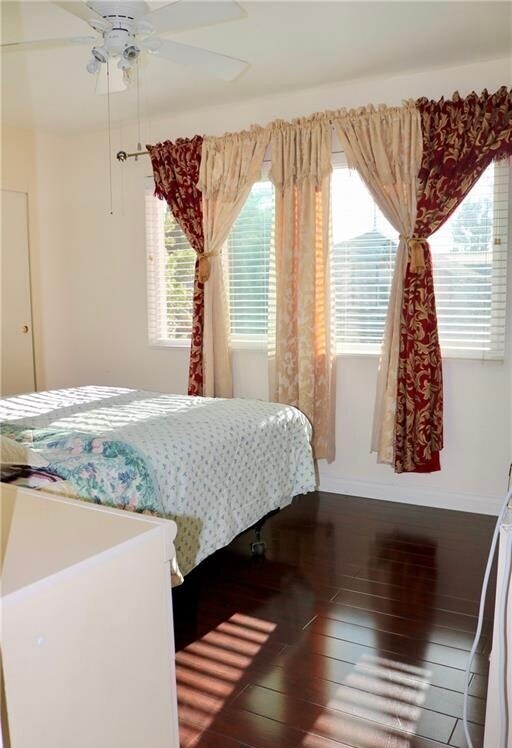 Building Photo - 10638 Balcom Ave