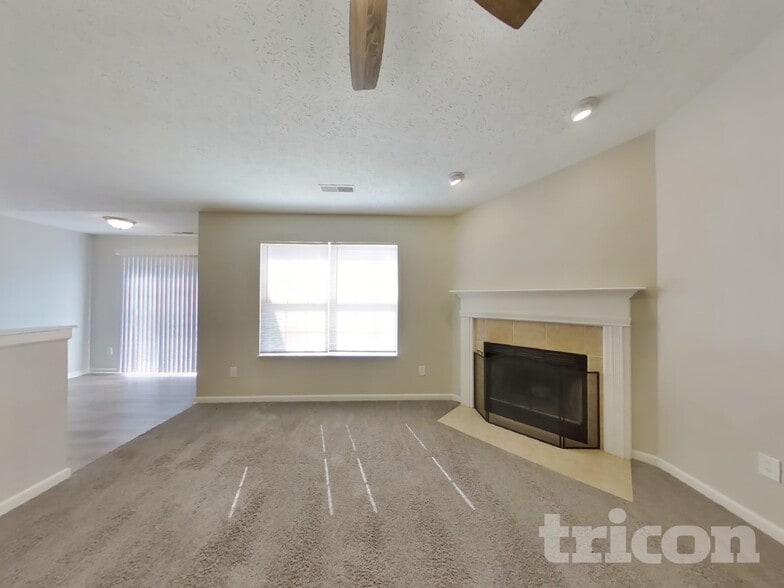 Building Photo - 2497 Foxtail Dr