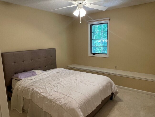 Building Photo - Lowcountry Style Home in Hilton Head Plantation- Unfurnished
