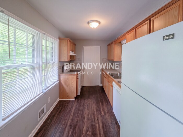 Building Photo - 3310 S Whisper Dr