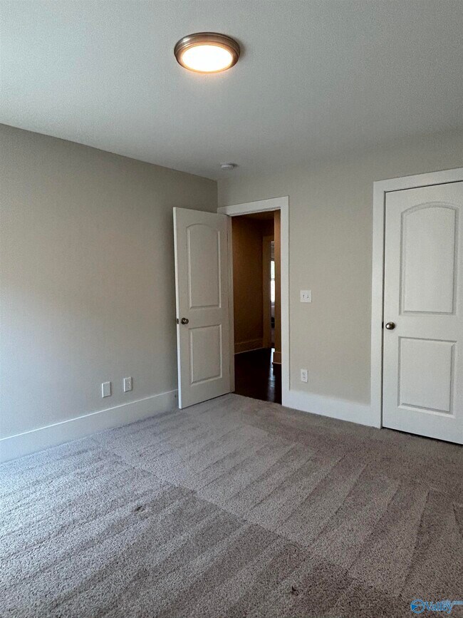 Building Photo - 109 Pitalo St