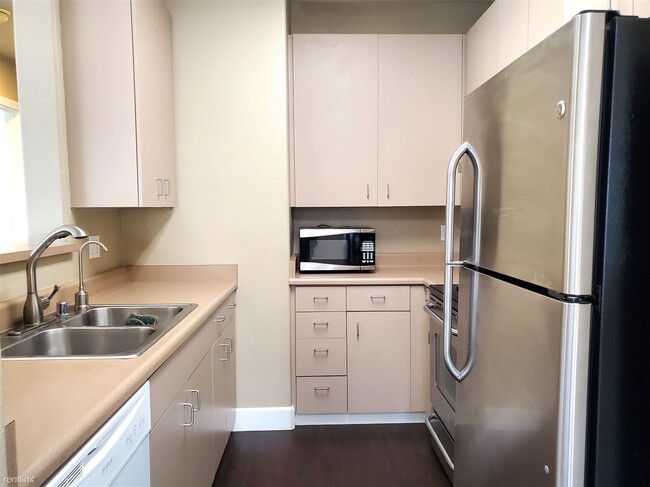 Building Photo - 1 br, 1 bath Condo - 35560 Monterra Terrac...