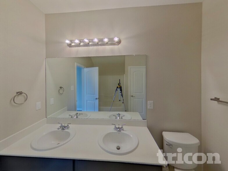 Building Photo - 9157 Abaco Way