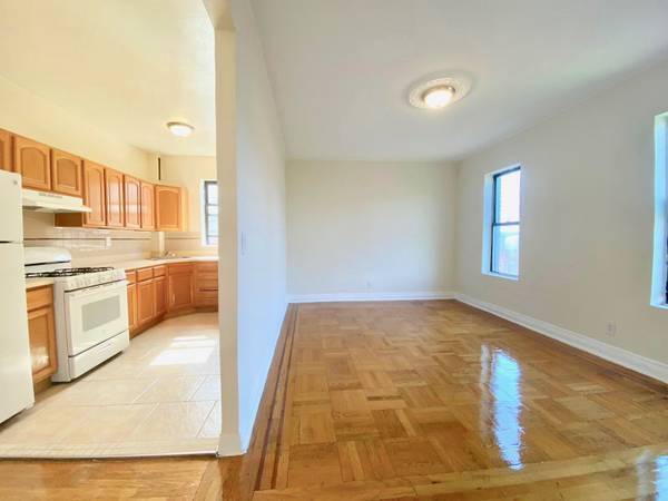 Building Photo - 621 Lefferts Ave