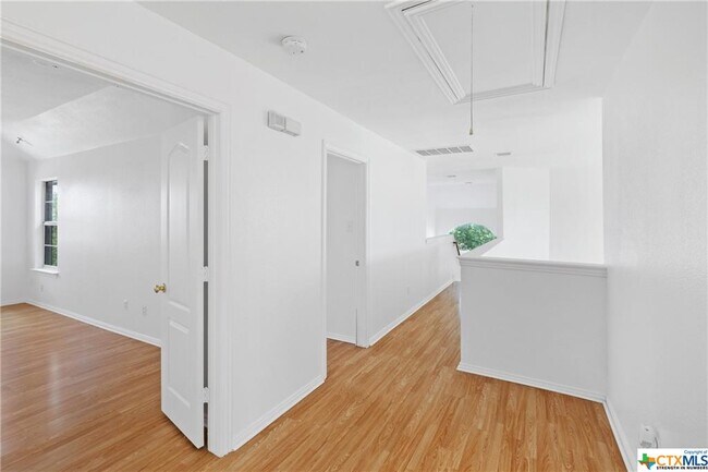 Building Photo - 156 Pecanwood S