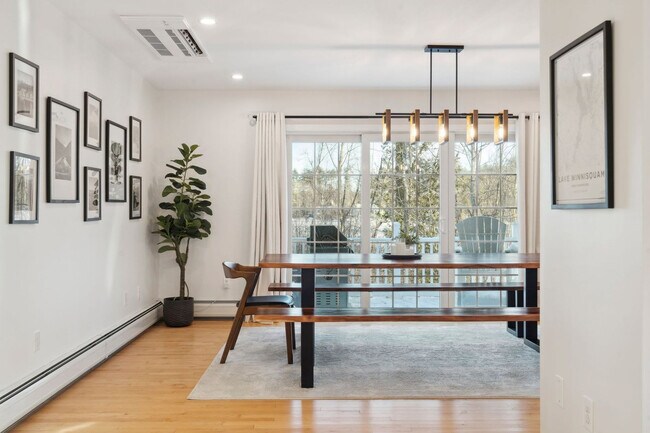 Building Photo - 589 Laconia Rd