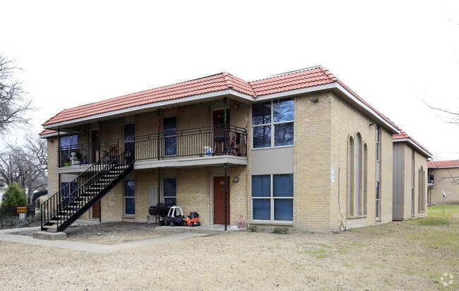 La Arboleda - Casa Pacifica Apartments