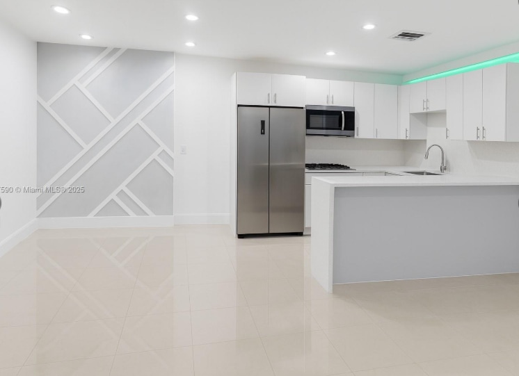 Building Photo - 845 NW 2nd St