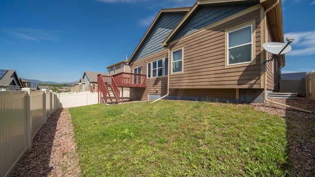 Building Photo - Immaculate Rancher in Spring Creek Neighbo...