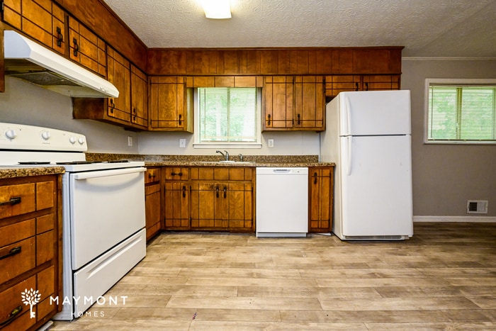 Building Photo - 2472 Hartford Dr