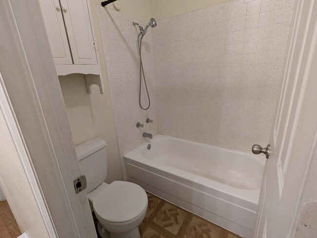 Building Photo - 3531 Windmill Dr