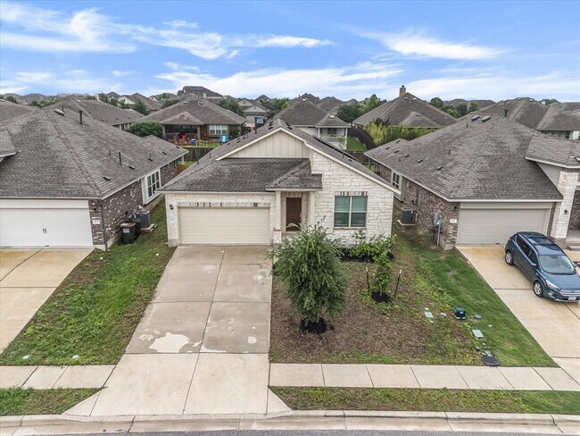 Building Photo - 117 Falkland St