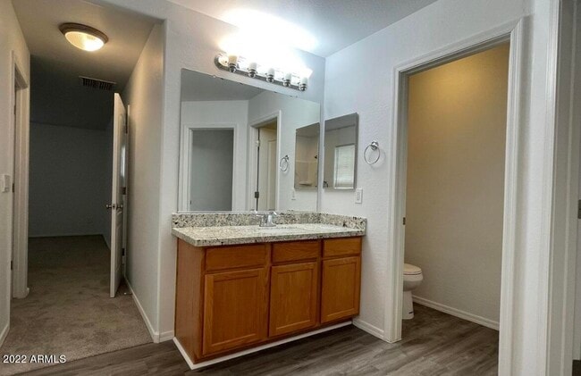 Building Photo - 2114 N 78th Glen