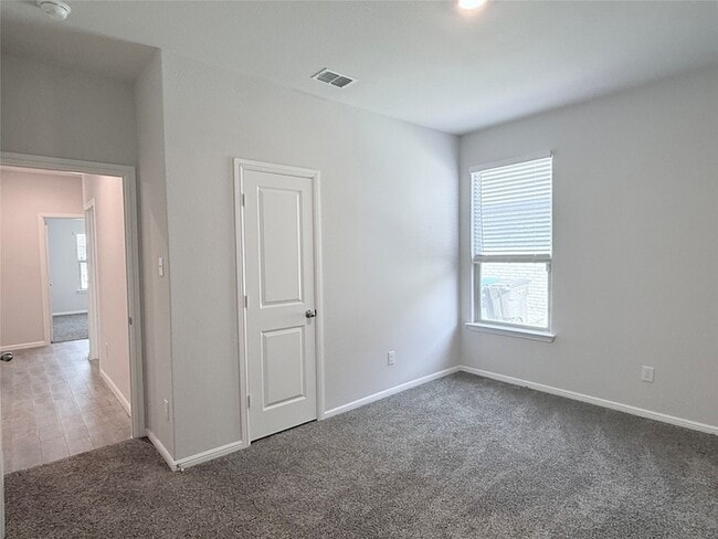 Building Photo - 309 Crowfoot Dr