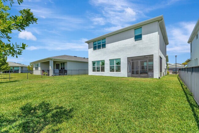 Building Photo - 10696 SW Estella Ln
