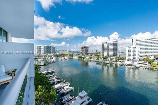 Building Photo - 7928 East Dr