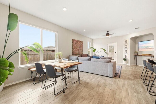 Building Photo - 1506 Dragonfly Loop