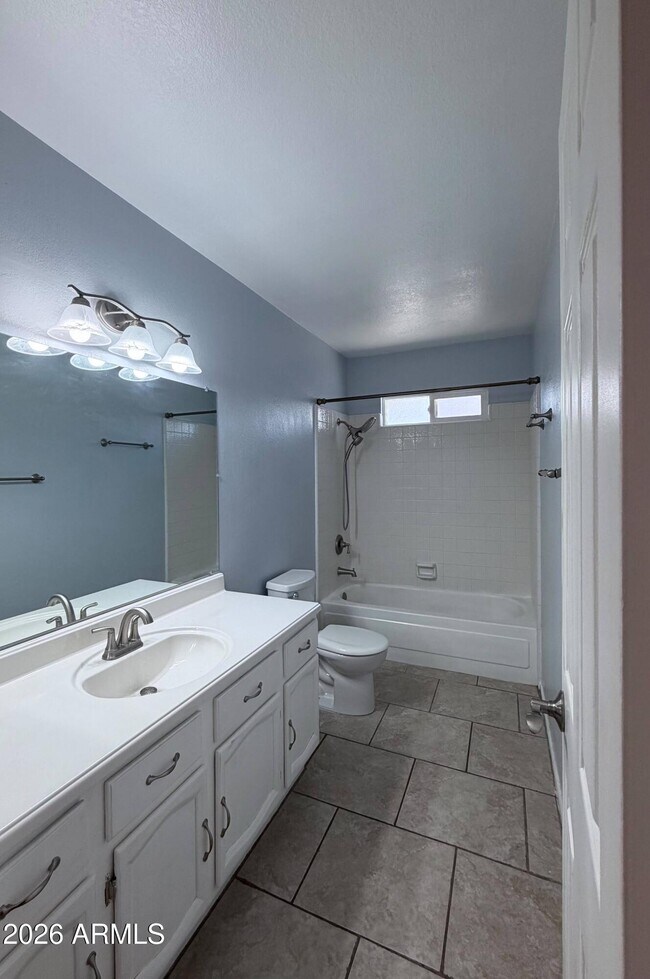 Building Photo - 11815 N 65th Dr