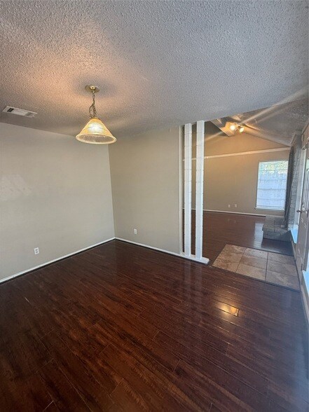 Building Photo - 5207 Sweetwind Ln