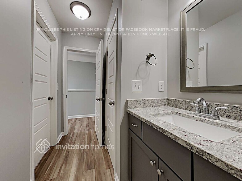 Building Photo - 1128 Red Bud Cir