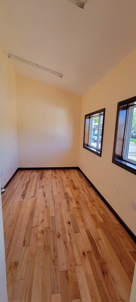 Entrance First Bedroom - 6290 Wolff St