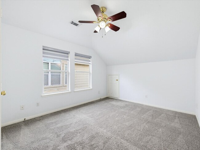 Building Photo - 1114 Jasons Bend Dr