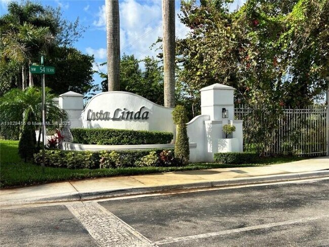Building Photo - 5440 NW 107th Ave