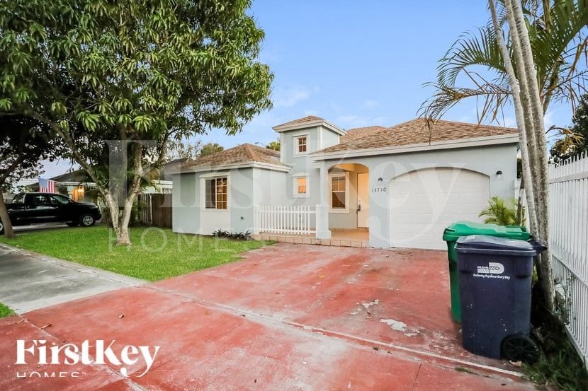 Building Photo - 13710 SW 181st Terrace