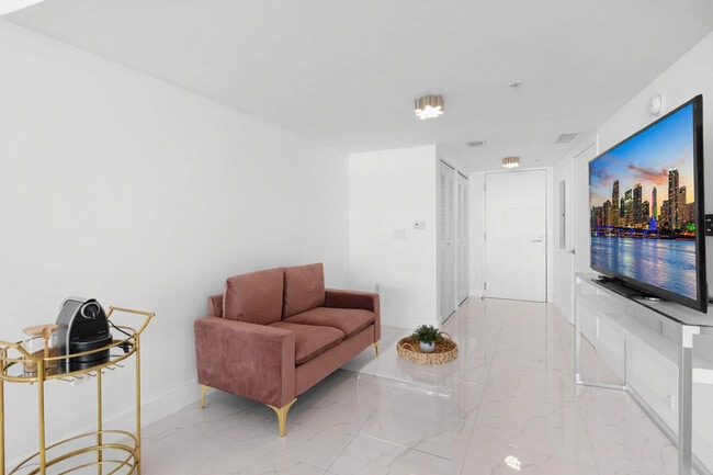 Building Photo - 6620 Indian Creek Dr