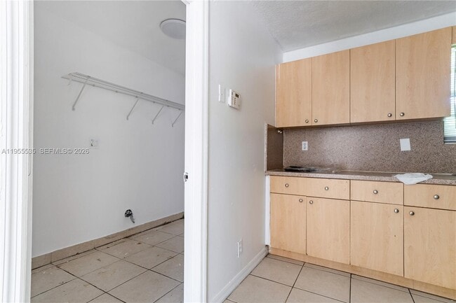 Building Photo - 415 NW 60th Way