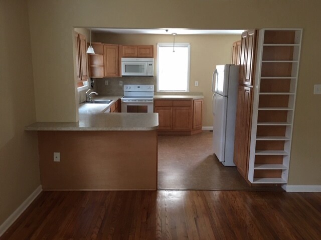 Building Photo - 2037 Terrace Drive