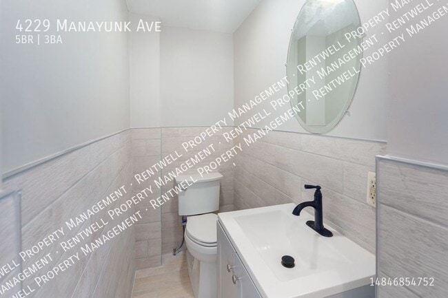 Building Photo - 5BR 2.5 BA_ 2,000 Sq Ft. Townhome in Manay...