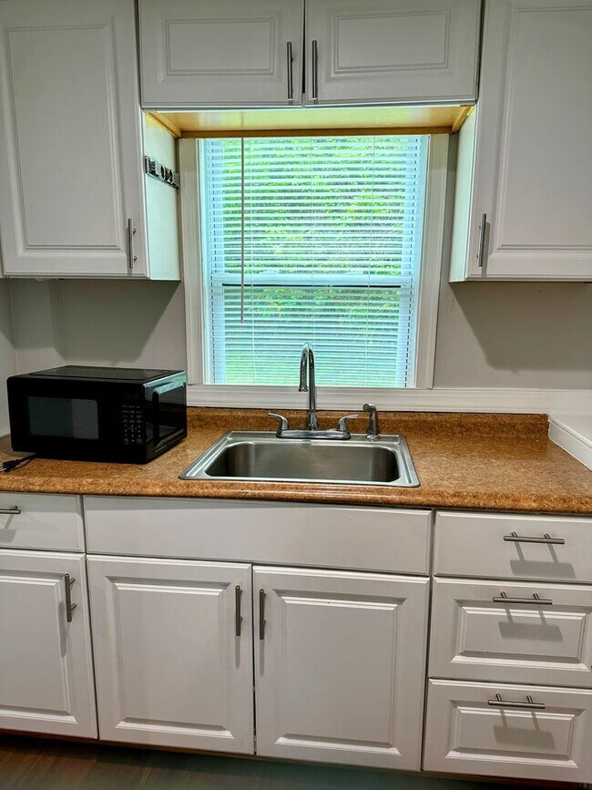 Building Photo - Cottage in Port Tobacco